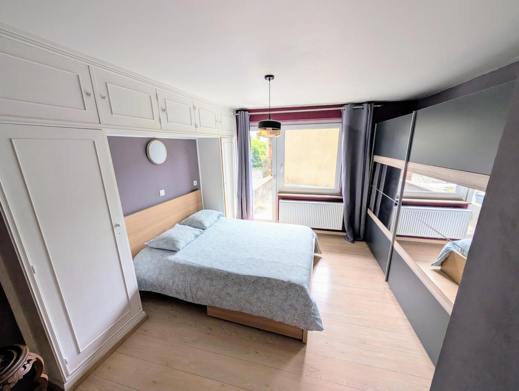 Superbe Appartement Dans Le Centre De Mons - Arivee Autonome Exterior photo