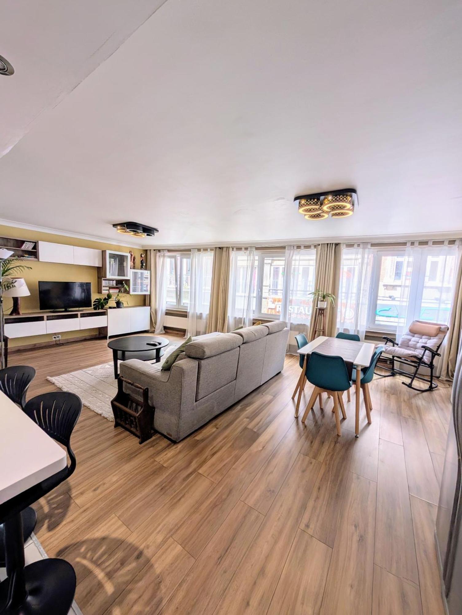 Superbe Appartement Dans Le Centre De Mons - Arivee Autonome Exterior photo